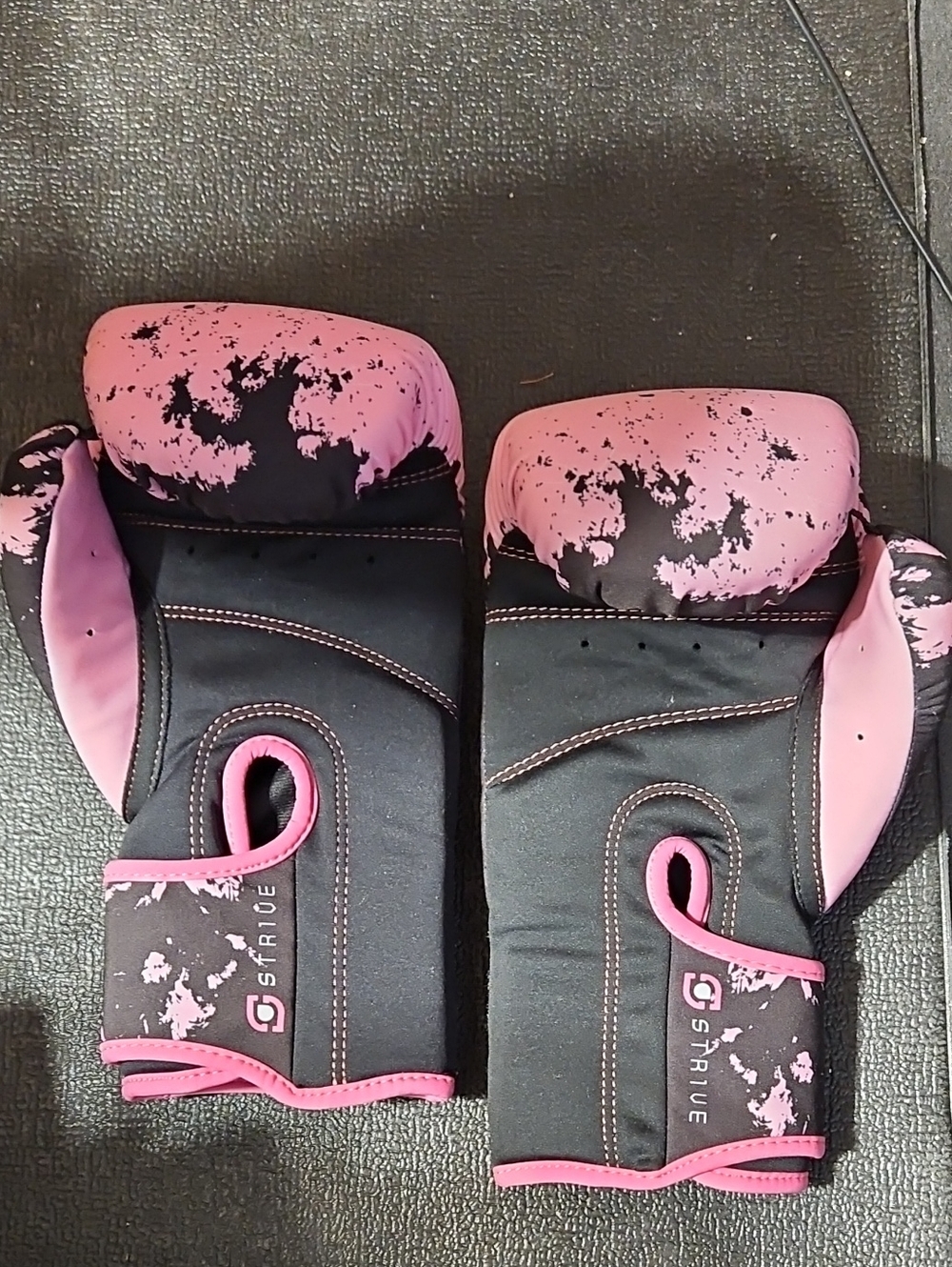 Boxing gloves
